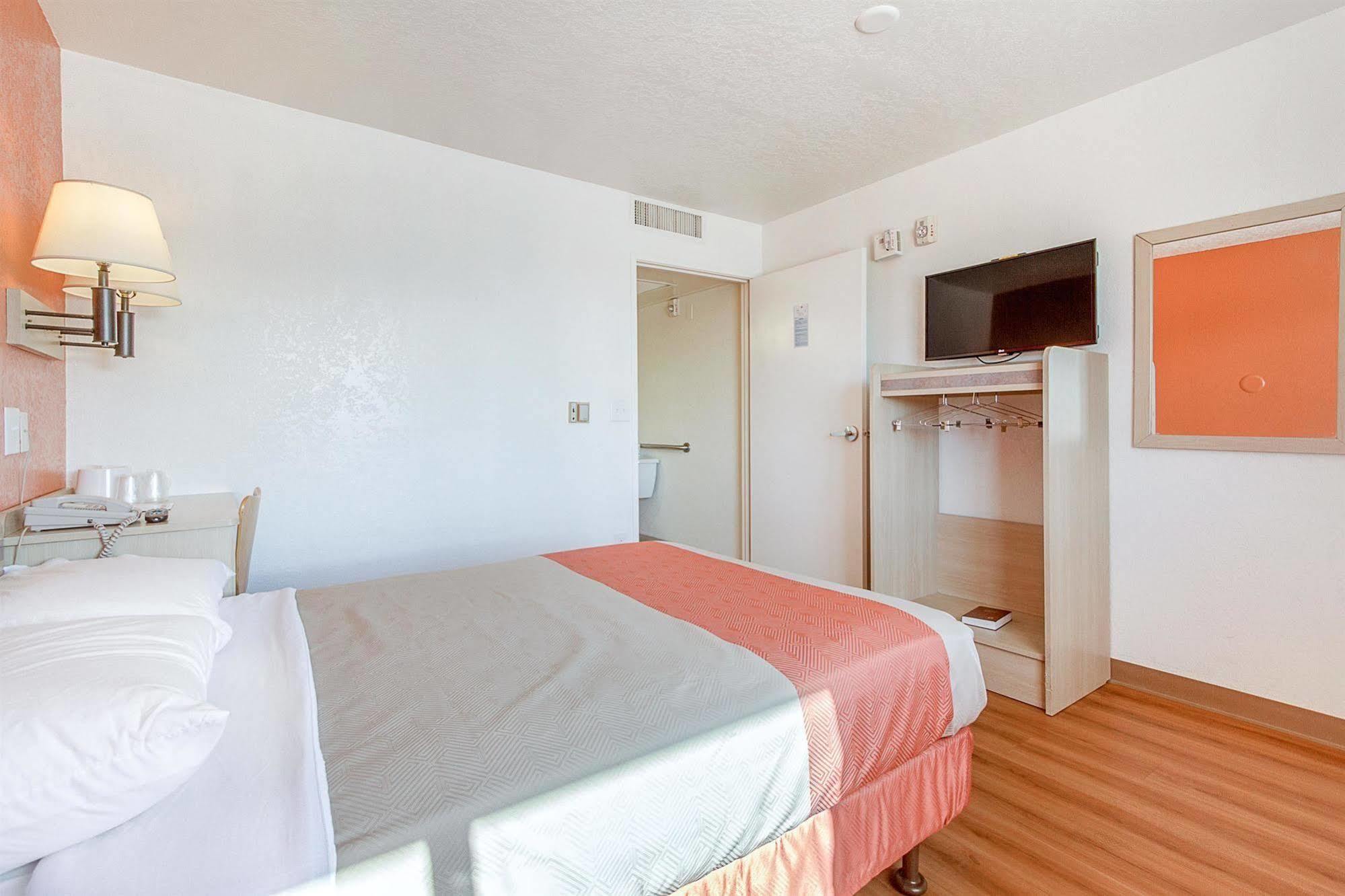 Motel 6-Phoenix, Az - North Bell Road Εξωτερικό φωτογραφία