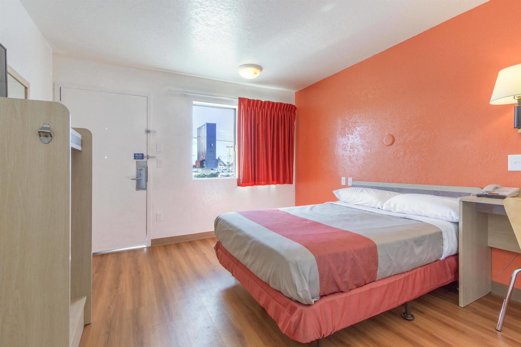 Motel 6-Phoenix, Az - North Bell Road Εξωτερικό φωτογραφία