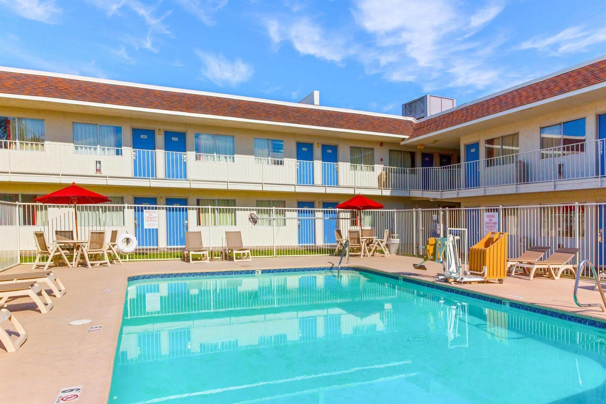Motel 6-Phoenix, Az - North Bell Road Εξωτερικό φωτογραφία
